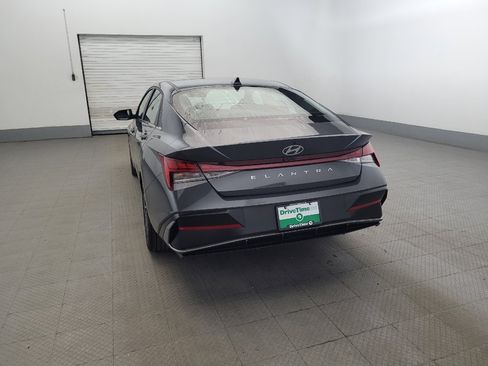 Used 2025 Hyundai Elantra SEL FWD image 6