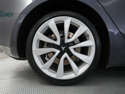 Used 2019 Tesla Model 3 Standard Range Plus image 19