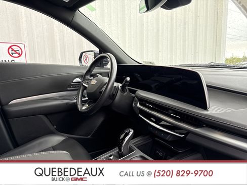 Used 2025 Cadillac XT4 Premium Luxury image 51