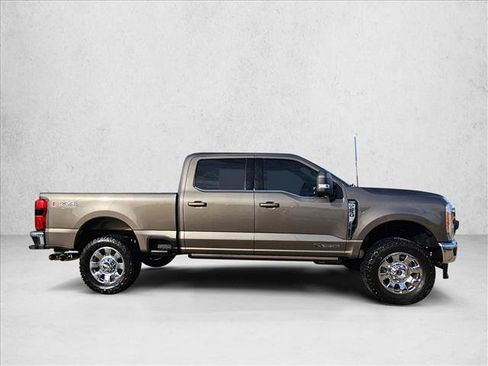 Certified 2023 Ford F250 Lariat w/ Lariat Ultimate Package image 4