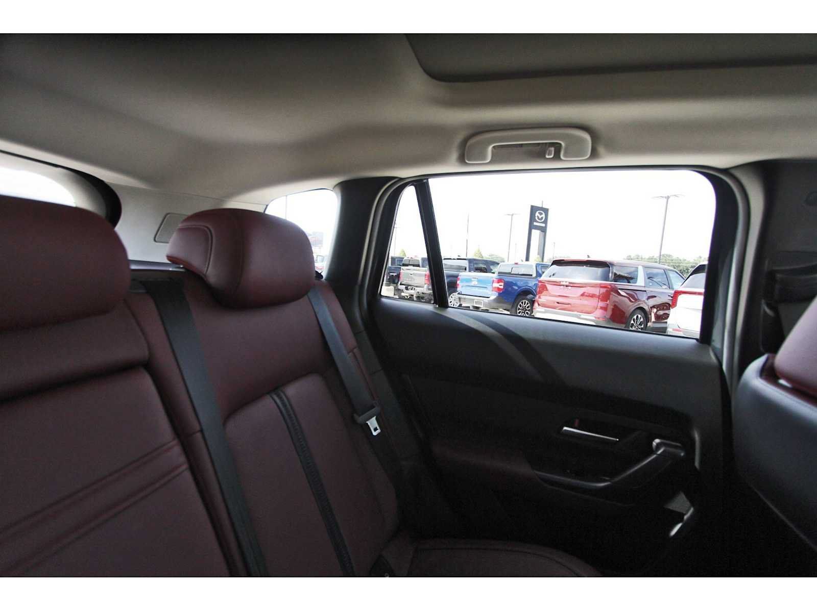 Used 2025 MAZDA CX-50 2.5 Hybrid w/ Weather Package AWD/4WD image 10
