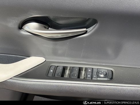 Used 2025 Lexus UX 300h FWD w/ Accessory Package (Z1) image 11