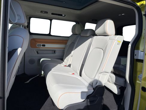 New 2025 Volkswagen ID. Buzz 1st Edition image 16