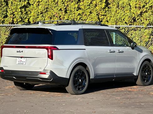 New 2026 Kia Carnival SX Prestige FWD image 3