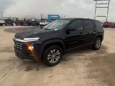 Certified 2026 Chevrolet Equinox LT FWD image 4