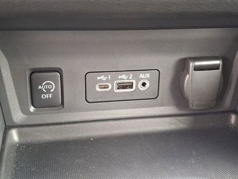 Used 2025 Nissan Sentra SR image 23