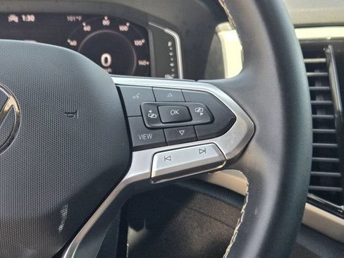 Used 2023 Volkswagen Atlas Cross Sport SE FWD image 28