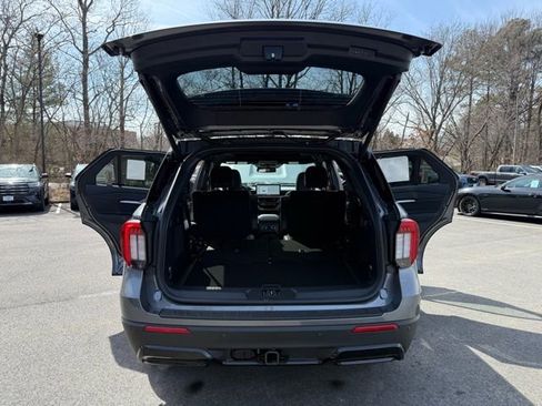 New 2026 Ford Explorer ST-Line w/ ST-Line Street Pack image 27