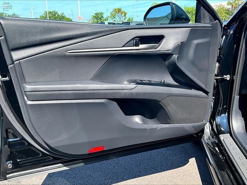 Used 2025 Toyota Camry SE FWD image 21