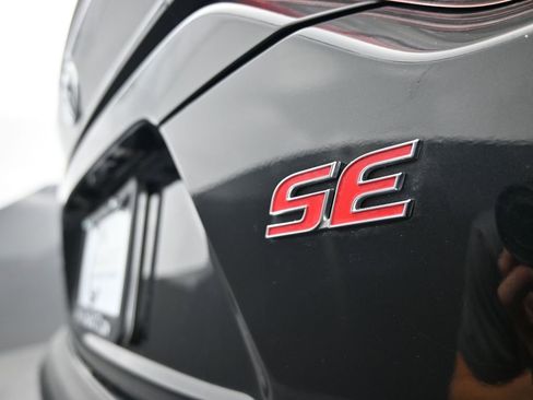 Used 2022 Toyota Corolla SE image 41