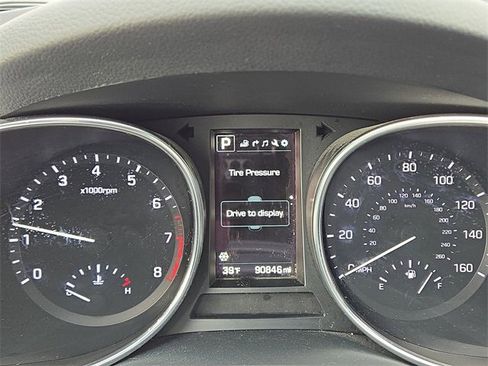 Used 2019 Hyundai Santa Fe XL image 10