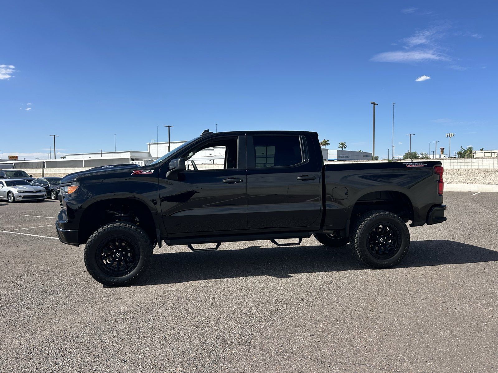 Used 2025 Chevrolet Silverado 1500 Custom Trail Boss AWD/4WD image 2