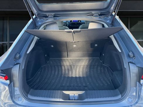 Used 2023 Toyota Prius LE image 1