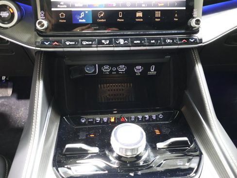 New 2026 Jeep Grand Wagoneer Summit image 26