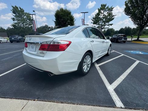 Used 2015 Honda Accord Touring image 5
