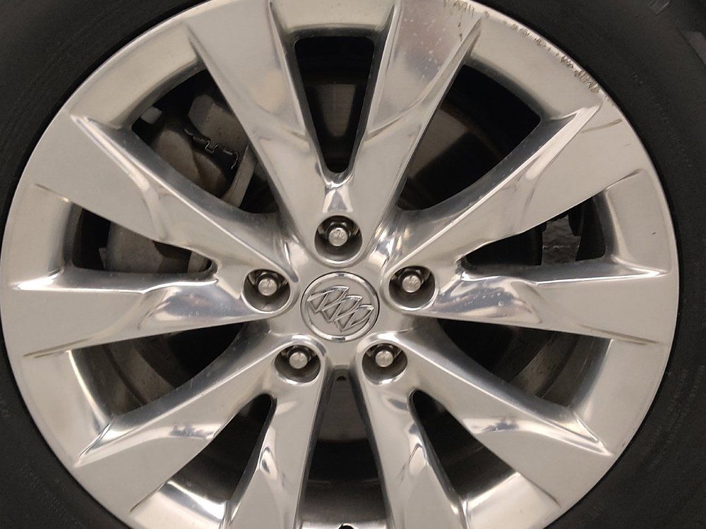 Used 2017 Buick Envision Essence FWD image 31