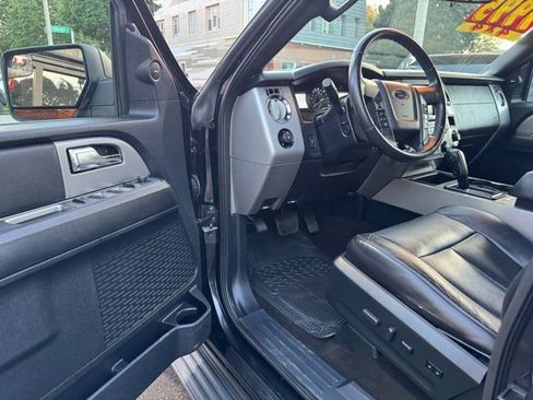Used 2015 Ford Expedition EL XLT w/ Equipment Group 202A image 8