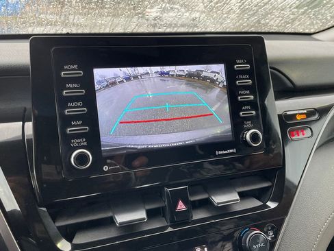 Used 2024 Toyota Camry LE image 37