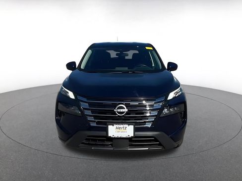 Used 2025 Nissan Rogue SV image 4