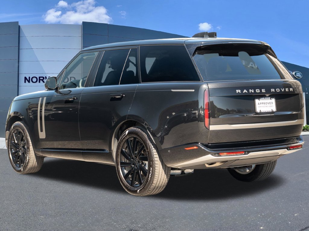 Certified 2026 Land Rover Range Rover SE AWD/4WD image 6