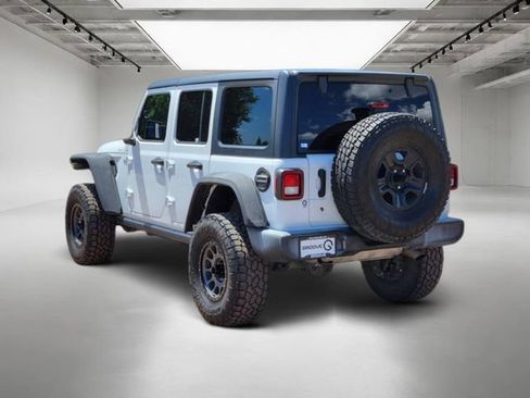 Used 2020 Jeep Wrangler Unlimited Sport AWD/4WD image 3