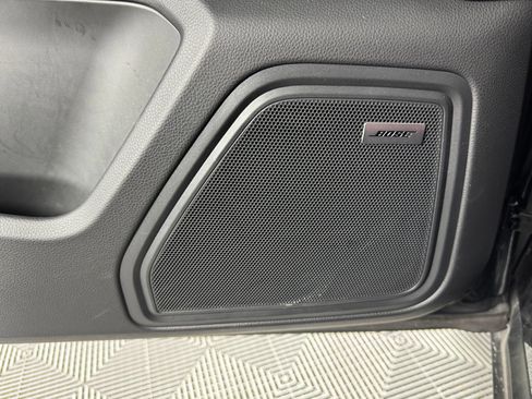 Certified 2025 Porsche Macan image 22