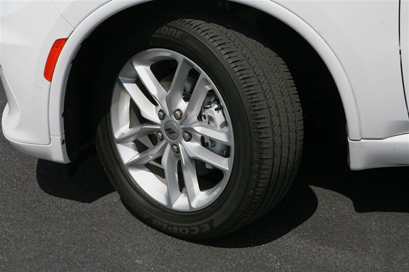 Used 2022 Dodge Durango GT RWD image 3