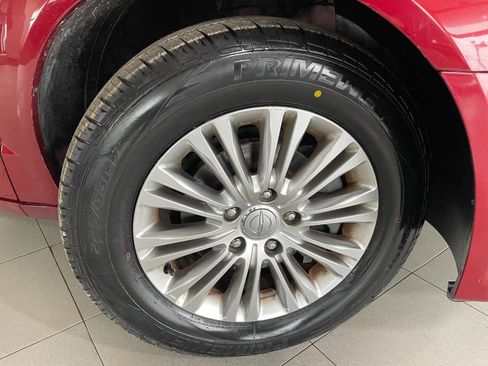 Used 2015 Chrysler Town & Country Touring-L w/ Driver Convenience Group image 9