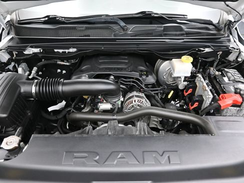 Used 2020 RAM 1500 Laramie w/ Sport Appearance Package AWD/4WD image 8