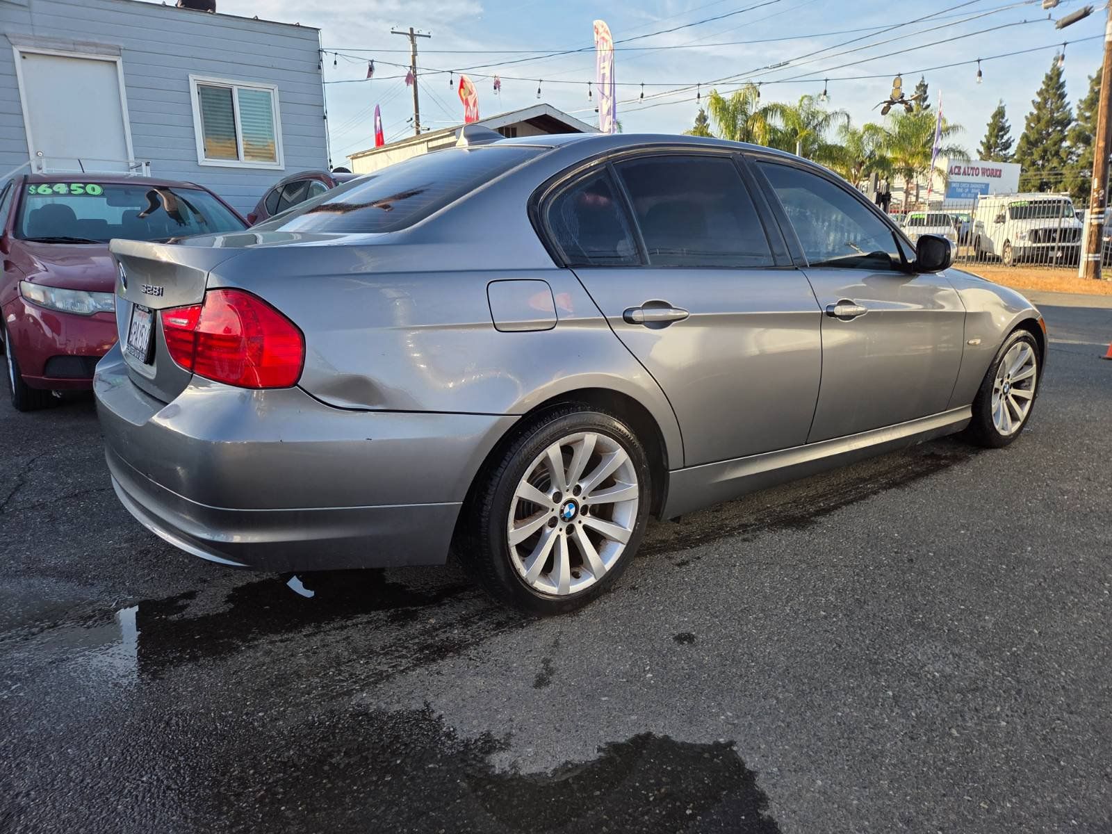 Used 2011 BMW 328i Sedan RWD image 4
