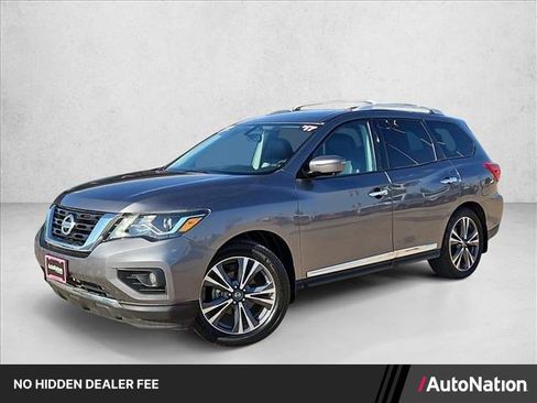 Used 2017 Nissan Pathfinder Platinum FWD image 1