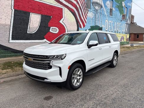 Used 2023 Chevrolet Suburban Premier RWD image 64