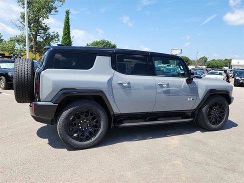 New 2025 GMC Hummer EV 2X image 2