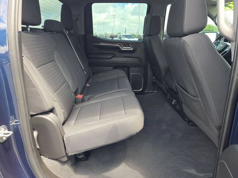Used 2022 Chevrolet Silverado 1500 LT RWD image 17