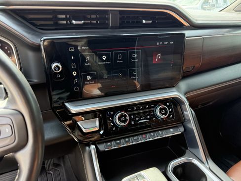 Used 2023 GMC Sierra 1500 Denali Ultimate AWD/4WD image 19