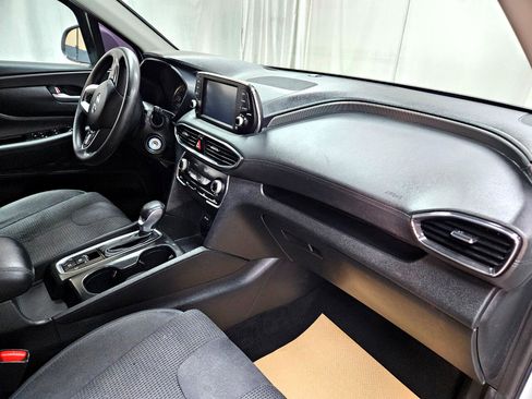 Used 2020 Hyundai Santa Fe SE w/ Cargo Package image 18