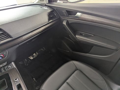 Certified 2024 Audi Q5 Premium w/ Premium Plus Package AWD/4WD image 11