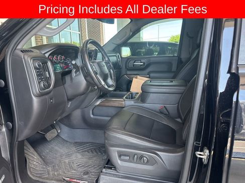 Used 2022 Chevrolet Silverado 1500 LT Trail Boss w/ LT Trail Boss Premium Package AWD/4WD image 11