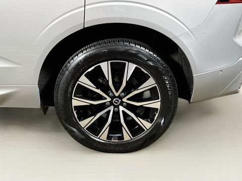 Used 2023 Volvo XC60 B5 Plus w/ Protection Package Premier AWD/4WD image 29