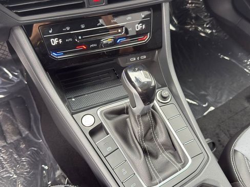 New 2026 Volkswagen Jetta SE FWD image 13