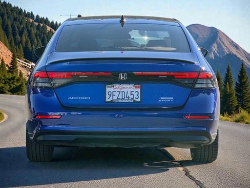 Used 2023 Honda Accord Sport image 6