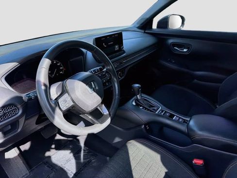 Used 2024 Honda HR-V Sport image 9