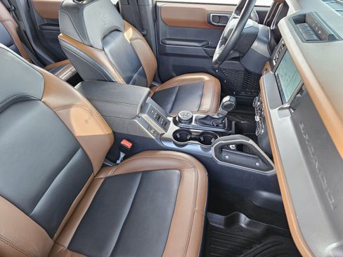Used 2024 Ford Bronco Outer Banks AWD/4WD image 14