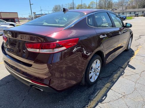 Used 2016 Kia Optima LX image 3