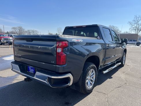 Used 2021 Chevrolet Silverado 1500 LT w/ Convenience Package II image 8