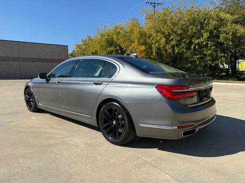 Used 2018 BMW 750i xDrive image 4