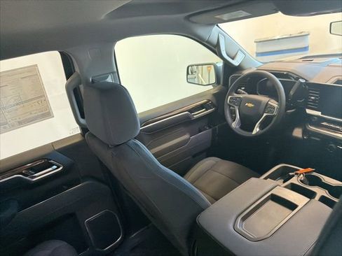 New 2026 Chevrolet Silverado 1500 LT w/ Z71 Off-Road Package image 29