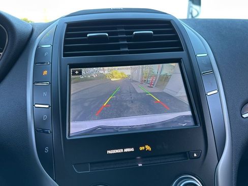 Used 2019 Lincoln MKC Reserve w/ MKC Climate Package image 6