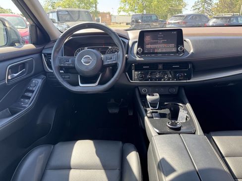 Used 2021 Nissan Rogue SV AWD/4WD image 11