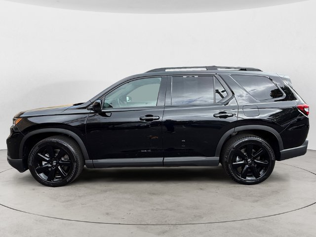 Used 2025 Honda Pilot Black Edition image 8